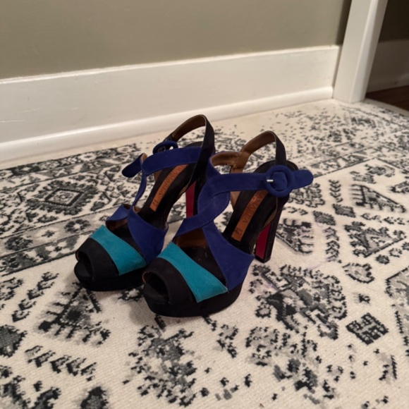 High heels - Picture 1 of 7